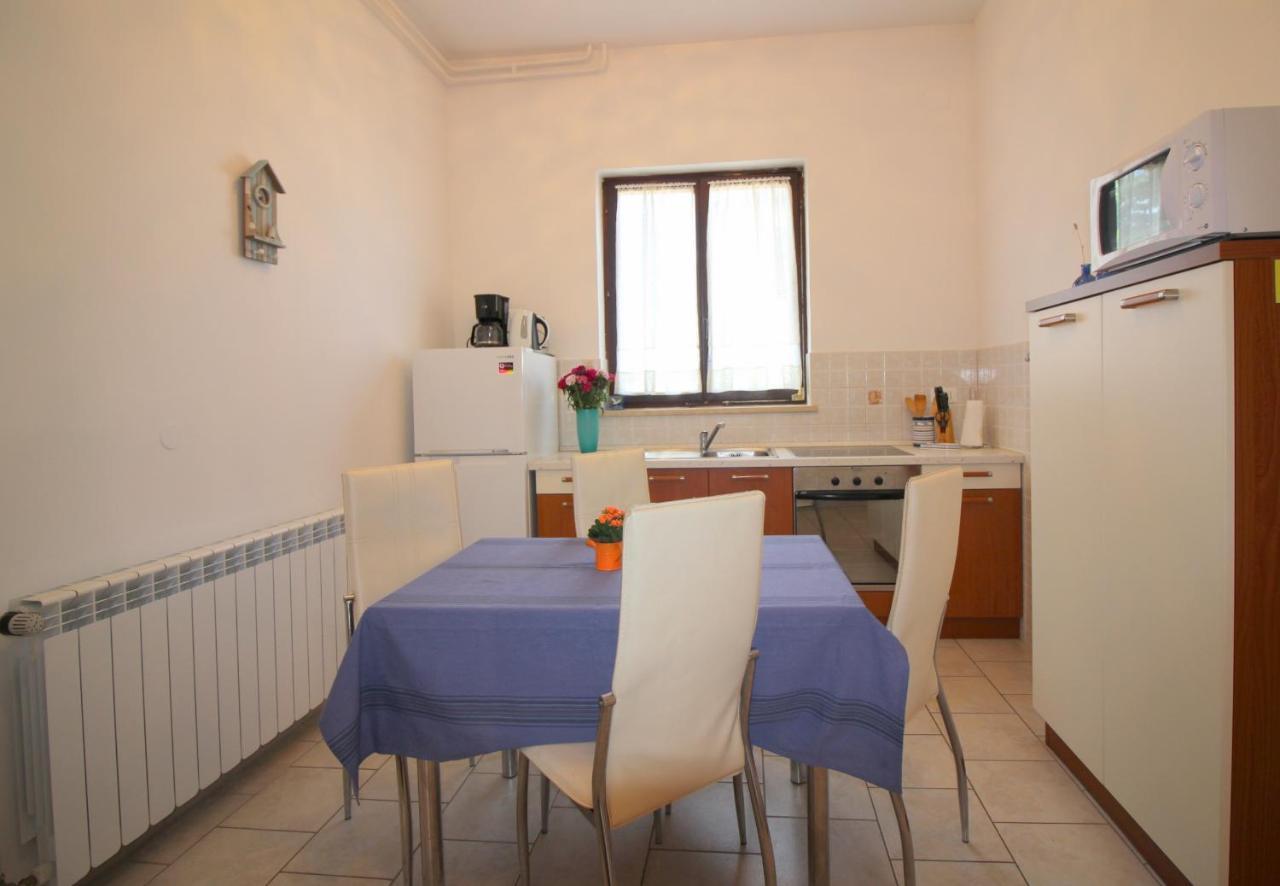 Apartment Ema Near City Center بوريتش المظهر الخارجي الصورة